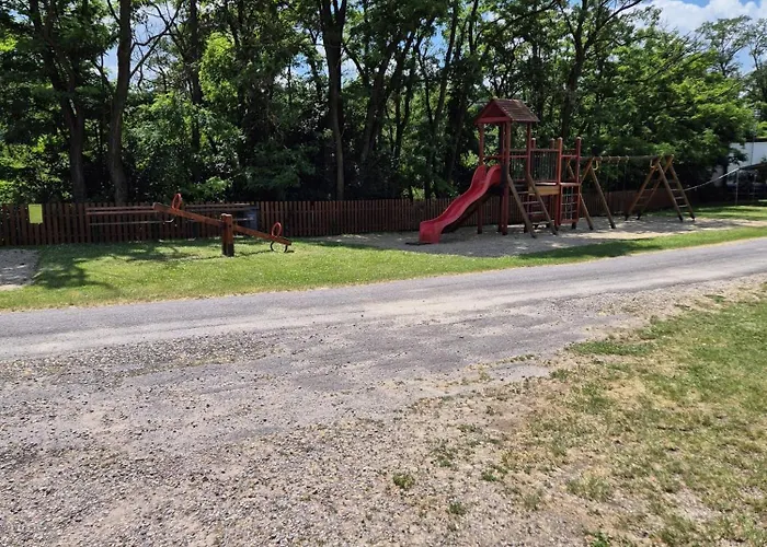 Campingplads Mobilni Dum Krajanek Vyrovice
